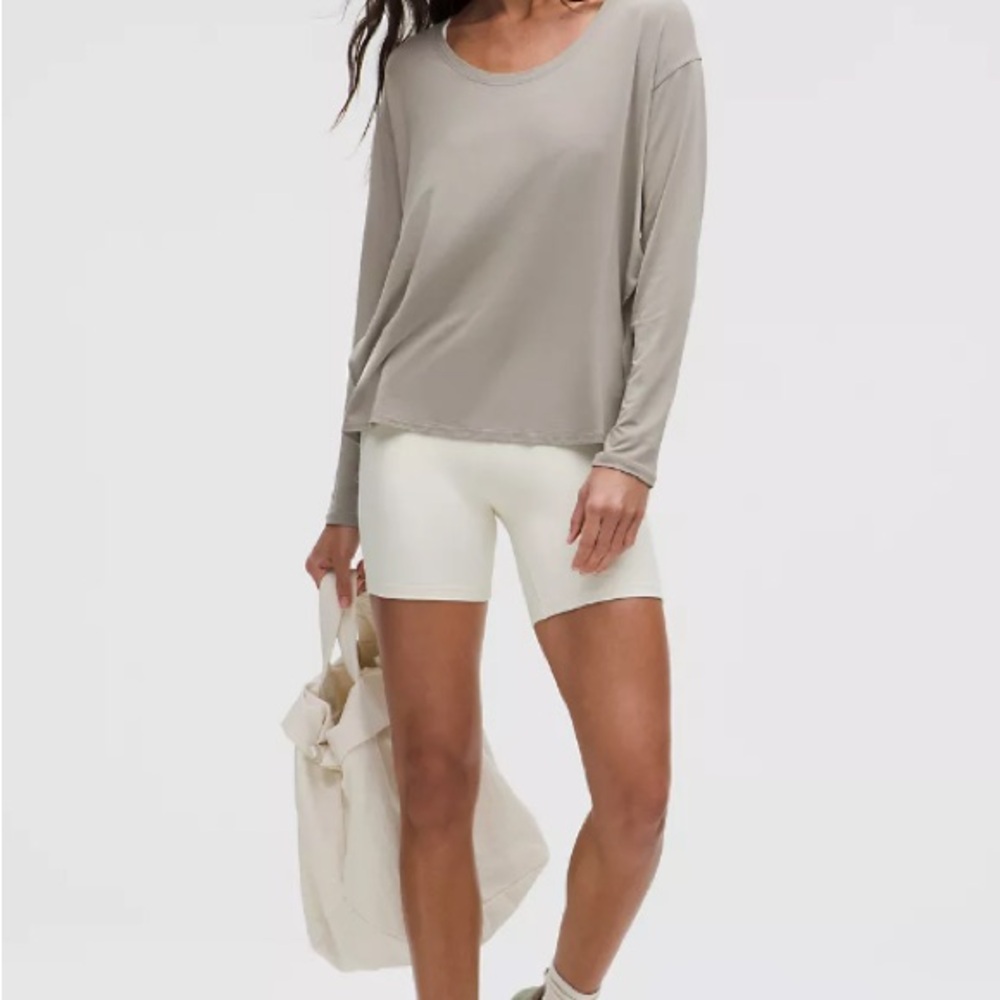lululemon SilkAppeal Side-Slit Long Sleeve shirt, Size M